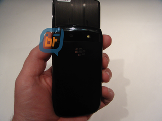 Illustration for article titled Leaked: Production-Level BlackBerry Bold 9800 Pics